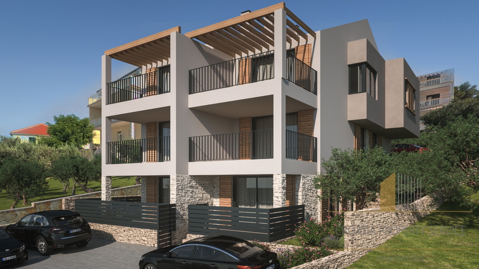 Luxury apartment with a garden, front row to the sea, on the island of Murter!