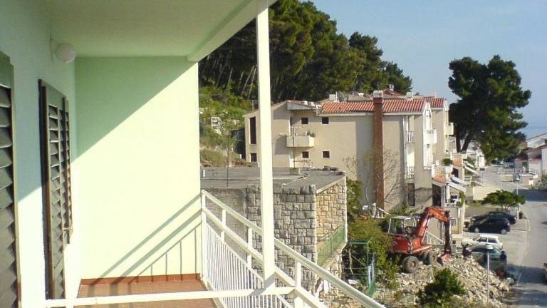 Ekskluzivna apartmanska ku&cacute;a 160 m od mora &ndash; Brela&excl;