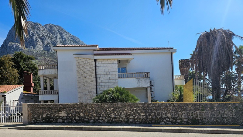 Bellissima casa in prima fila sul mare a Zaostrog, Riviera di Makarska!