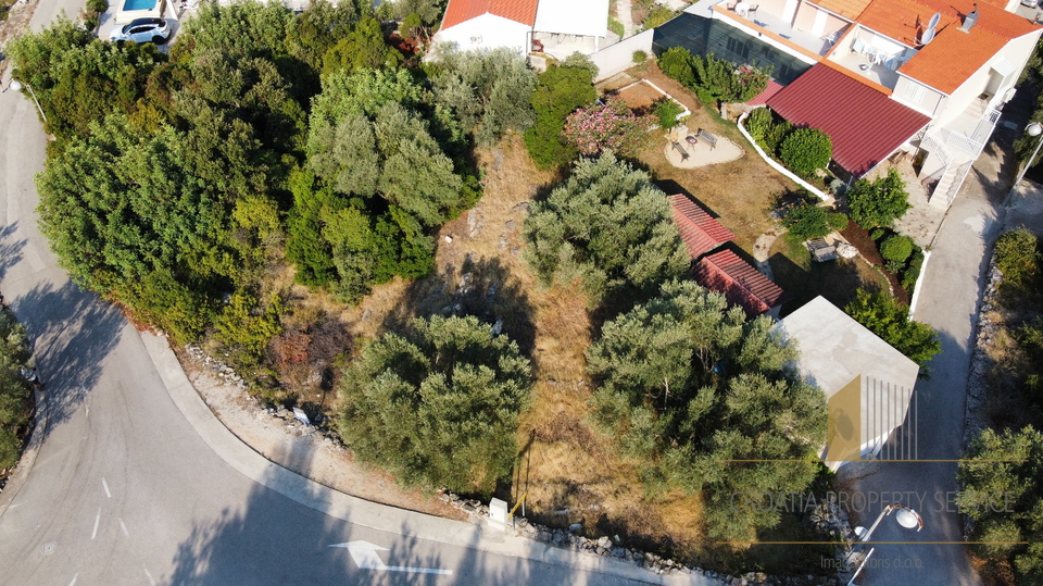 Baugrundstück 60 m zum Meer auf der Insel Korčula!