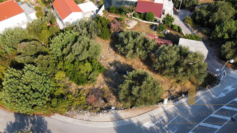 Baugrundstück 60 m zum Meer auf der Insel Korčula!