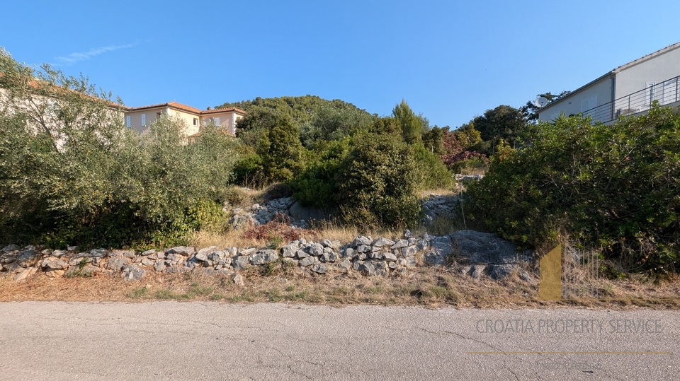 Building plot 60 m to the sea on the island of Korčula!