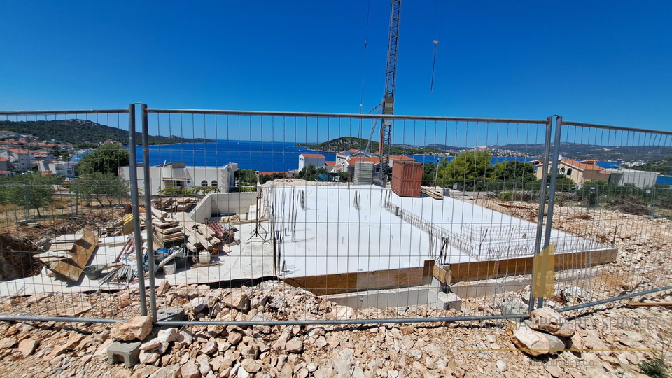 New luxury villa 170 m from the sea – Ražanj!