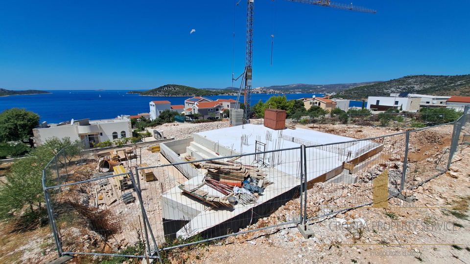 New luxury villa 170 m from the sea – Ražanj!