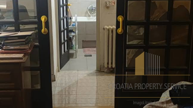 Edinstvena priložnost: hiša z razgledom na morje v okolici Splita!