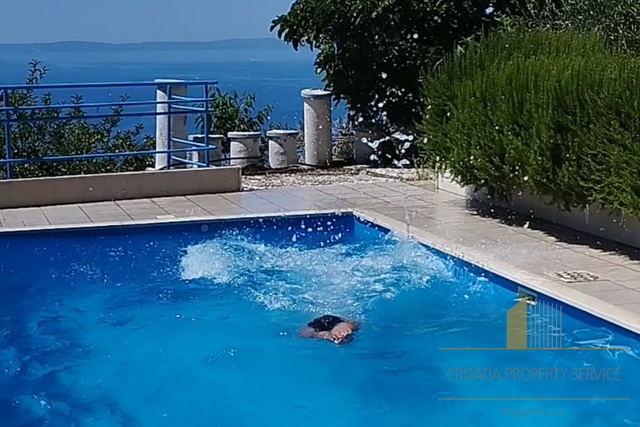 Edinstvena priložnost: hiša s pogledom na morje v bližini Splita!