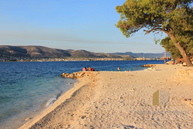 Building land in Čiovo: a perfect opportunity to invest in tourism!