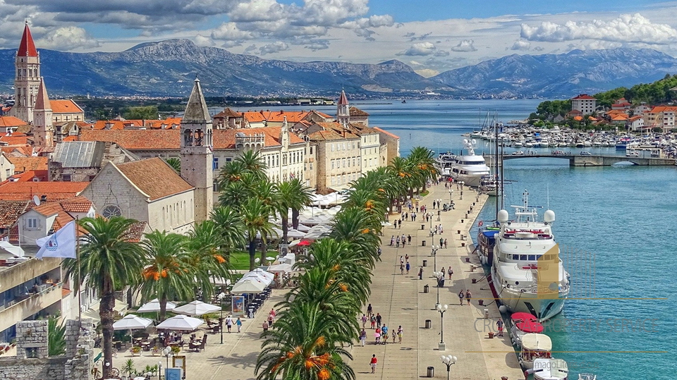 Building land in Čiovo: a perfect opportunity to invest in tourism!