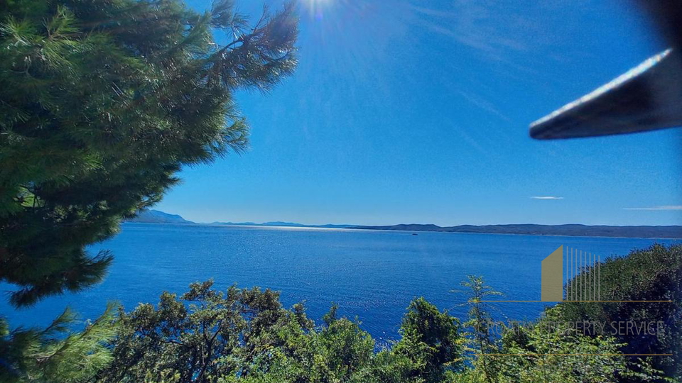 Bellissima casa con piscina in prima fila sulla spiaggia nella riviera di Omiš!
