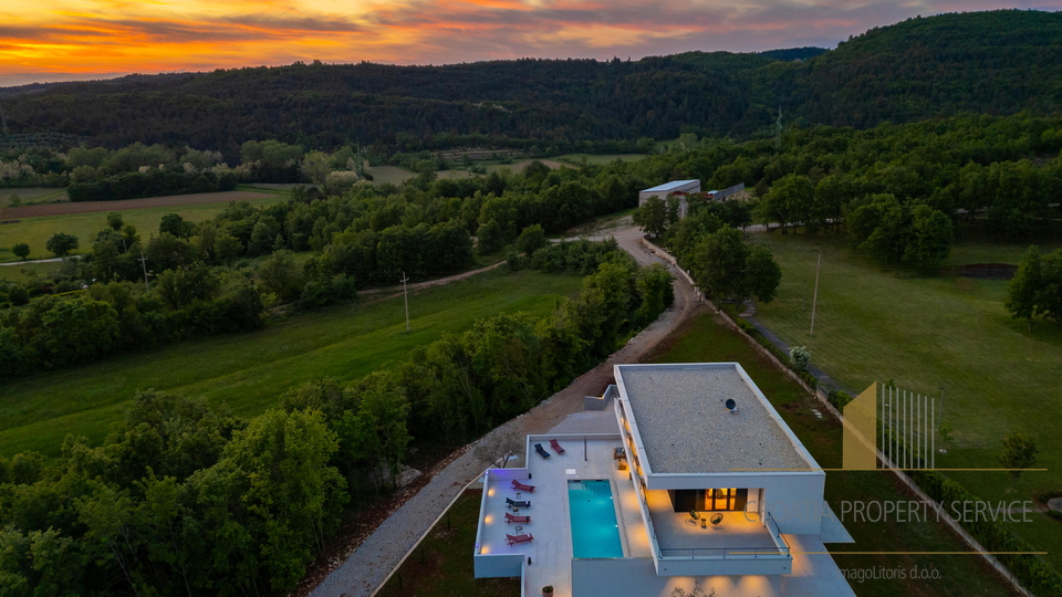 Luxury villa with 5*, spacious grounds, and a private pool in the heart of Istria!