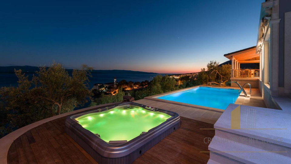 Exclusive villa just 100 meters from the beach in Bol, island of Brač!