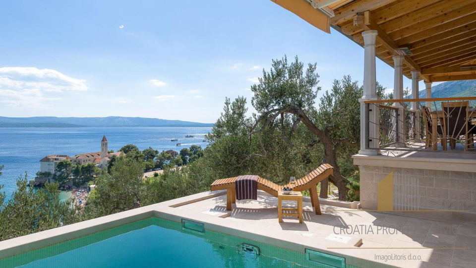 Exclusive villa just 100 meters from the beach in Bol, island of Brač!