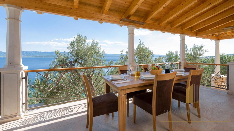 Exclusive villa just 100 meters from the beach in Bol, island of Brač!