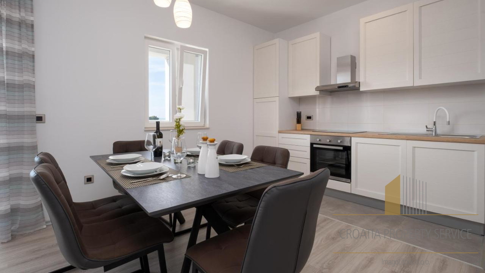 Wunderschönes Apartmenthaus in außergewöhnlicher Lage, erste Reihe am Meer!