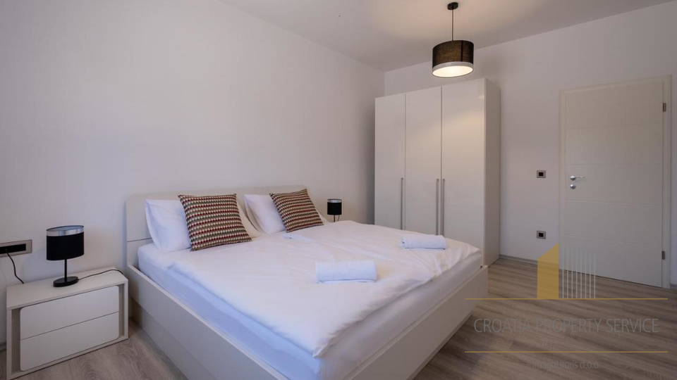 Wunderschönes Apartmenthaus in außergewöhnlicher Lage, erste Reihe am Meer!