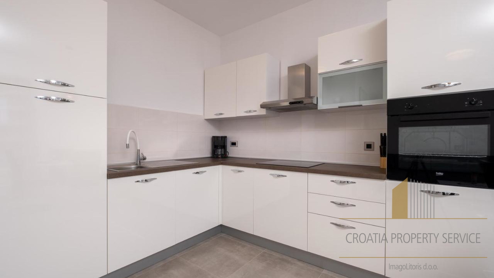 Wunderschönes Apartmenthaus in außergewöhnlicher Lage, erste Reihe am Meer!