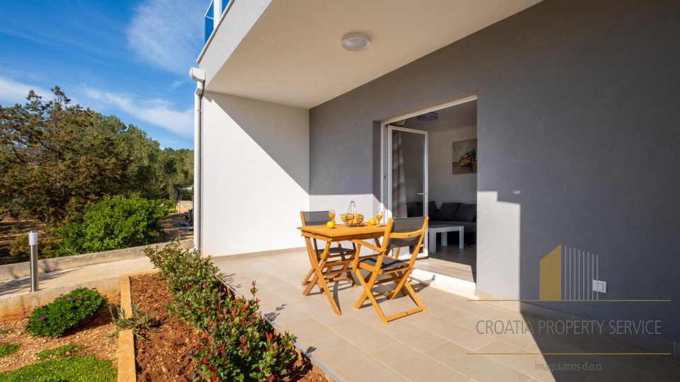Wunderschönes Apartmenthaus in außergewöhnlicher Lage, erste Reihe am Meer!