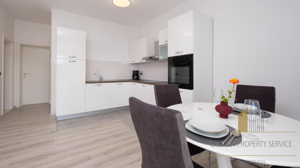 Wunderschönes Apartmenthaus in außergewöhnlicher Lage, erste Reihe am Meer!