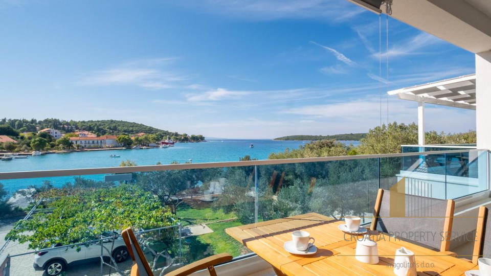 Wunderschönes Apartmenthaus in außergewöhnlicher Lage, erste Reihe am Meer!