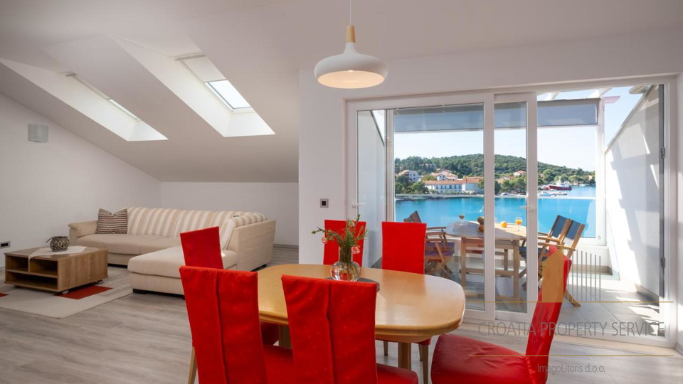 Luxury penthouse first row by the sea - Pelješac!