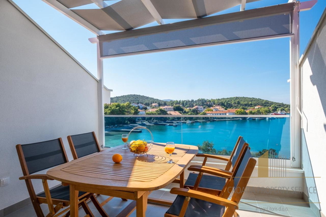 Luxury penthouse first row by the sea - Pelješac!