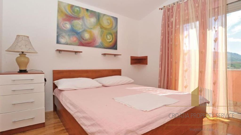 Luxurious villa with a swimming pool and sea view in the vicinity of Split!