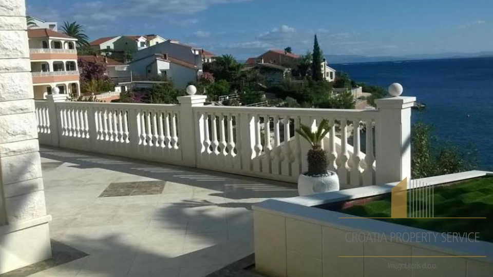 Villa first row to the sea in Čiovo with a beautiful view of the sea!