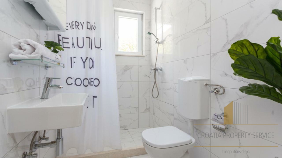 Perfect investment near Dubrovnik – beautiful property for tourism!
