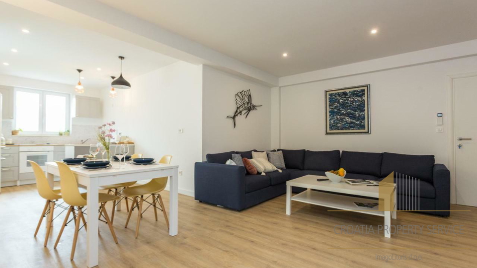 Perfect investment near Dubrovnik – beautiful property for tourism!