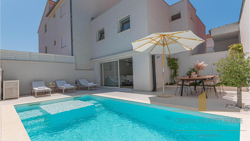 Casa, 470 m2, Vendita, Šibenik - Zablaće