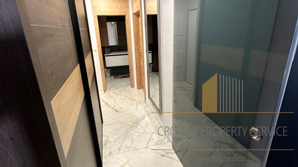 Wunderschöne Dreizimmerwohnung mit 137 m2 - Makarska!