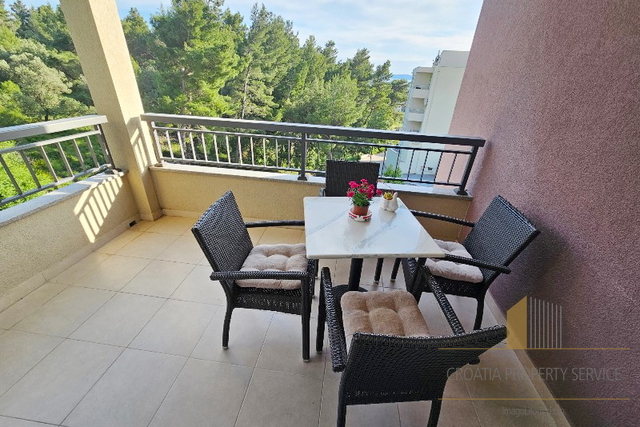 Beautiful two-room apartment in the western part of the city – Makarska!