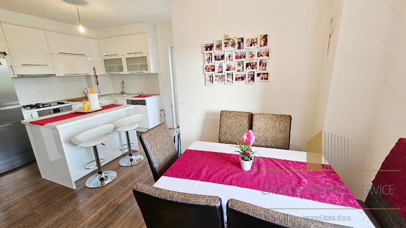 Beautiful two-room apartment in the western part of the city – Makarska!