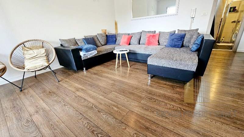 Beautiful two-room apartment in the western part of the city – Makarska!