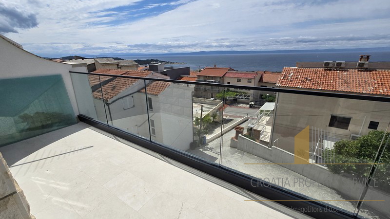 Appartamento attraente con vista sul mare in nuova costruzione – Makarska!