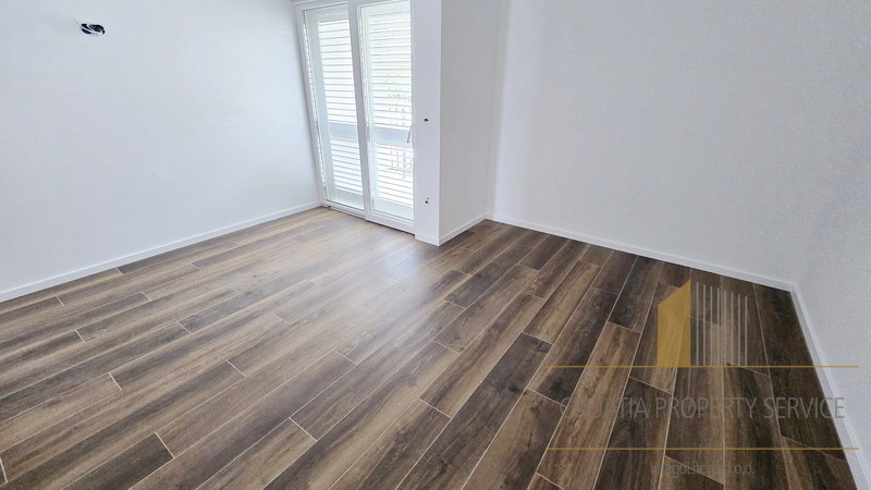 Appartamento attraente con vista sul mare in nuova costruzione – Makarska!