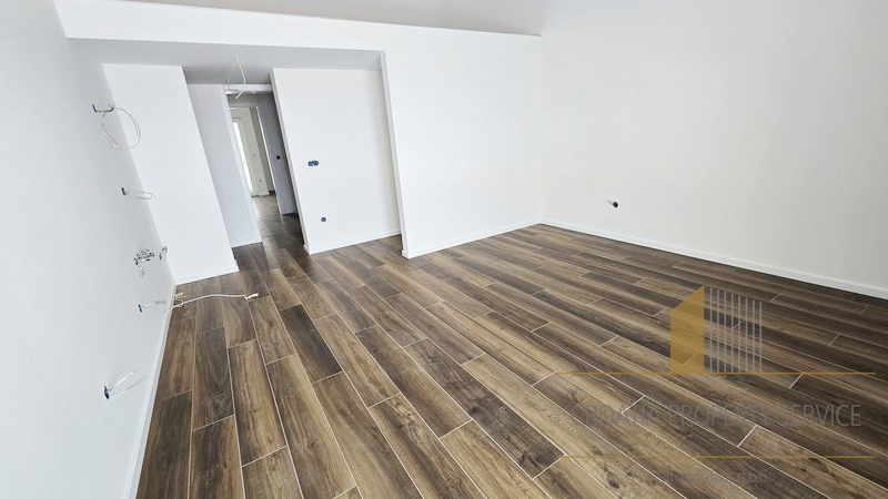 Appartamento attraente con vista sul mare in nuova costruzione – Makarska!