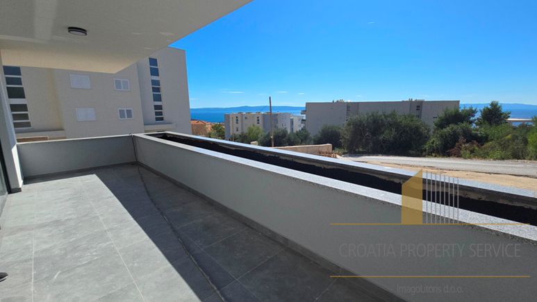 Dreizimmerwohnung mit Terrasse und Meerblick in Makarska!