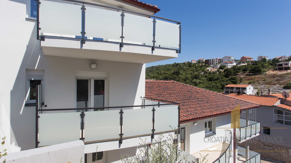One-room apartment in a new building 160 m from the sea in the vicinity of Primošten!