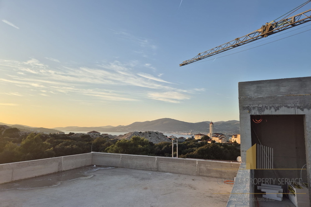 Luxury penthouse with terrace and sea view on the island of Čiovo!