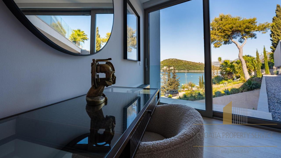 Exklusive Villa in erster Reihe zum Meer auf der Insel Korčula - Ein perfektes mediterranes Paradies!