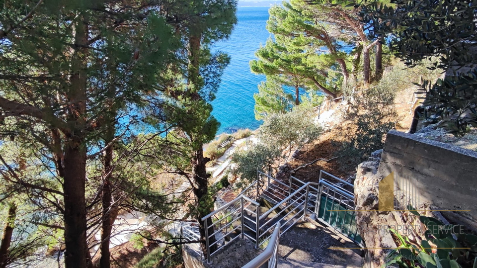 Einzigartige Gelegenheit – Haus in traumhafter Lage, nur 20 Meter vom Meer und einem Sandstrand entfernt!