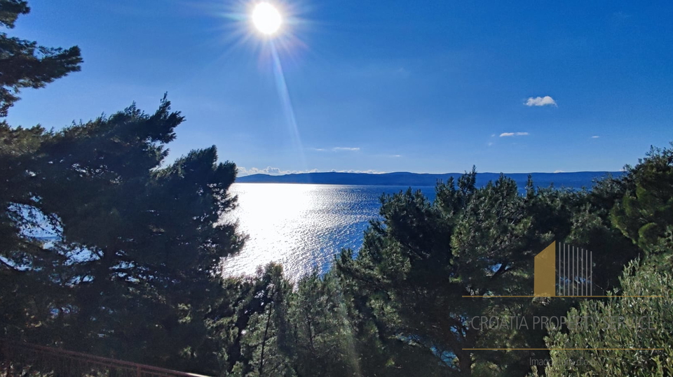 Einzigartige Gelegenheit – Haus in traumhafter Lage, nur 20 Meter vom Meer und einem Sandstrand entfernt!