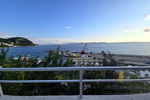 Apartment house first row by the sea - Živogošće!