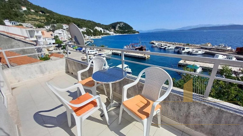 Apartment house first row by the sea - Živogošće!