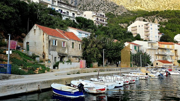 Apartment house first row by the sea - Živogošće!