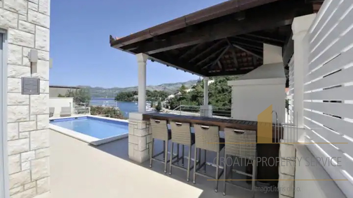 Luxury villa with a private pool, first row to the sea on the island of Korčula!