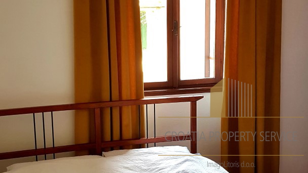 A stone house with a loggia in the Old Town, 90 meters from the waterfront! Island of Hvar!