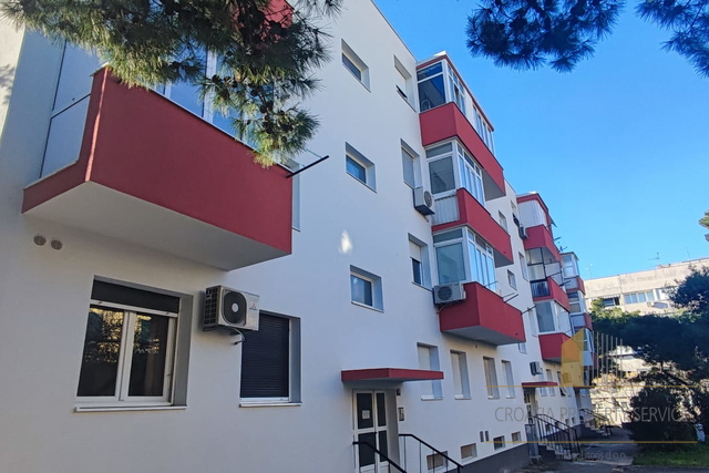 Geräumige Wohnung in einem attraktiven Stadtteil im erweiterten Stadtzentrum – Split!