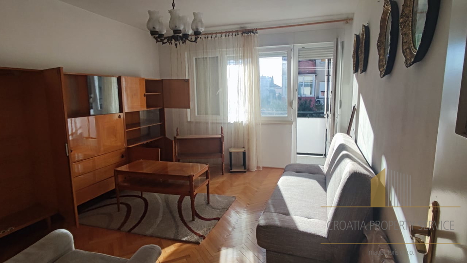 Spacious apartment in an attractive neighborhood in the wider city center – Split!